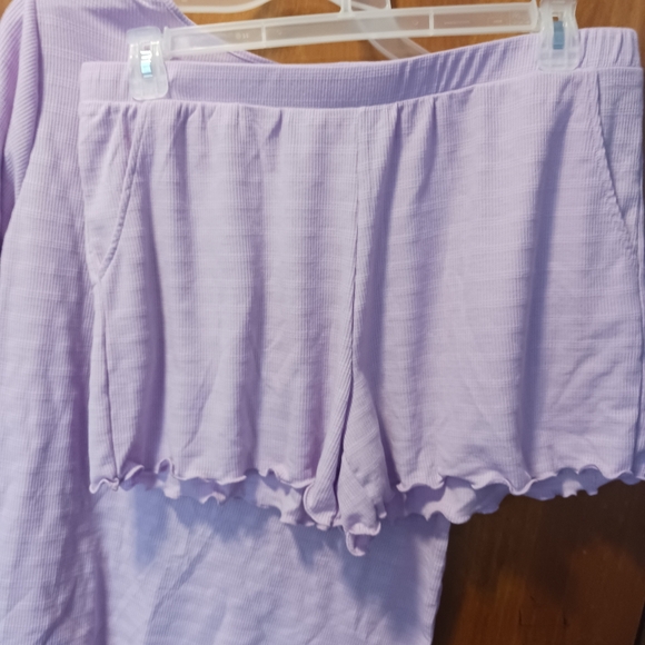 New never worn just be the 2pc top& shorts purple pajama set 1x - Picture 4 of 4